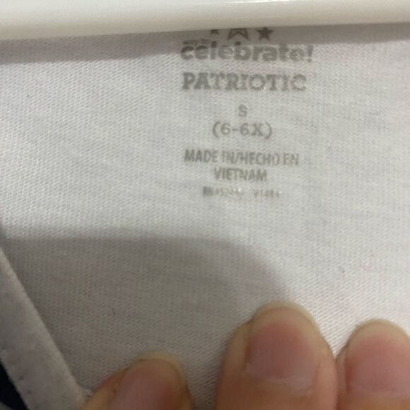 Toddler size small size 6 sleeveless, red, white and blue tank top - Picture 4 of 5